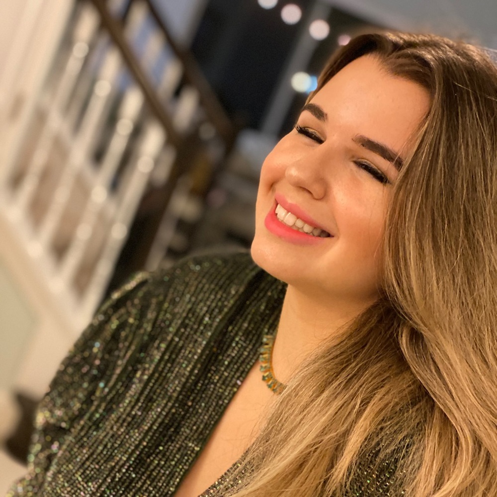 Meet your Posher, Victoria